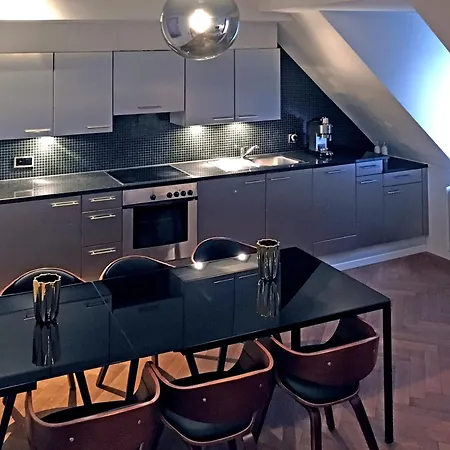 Visionapartments Hardstrasse - Contactless Check-in * Zurich